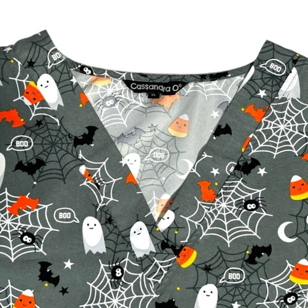 Cassandra O Halloween Theme Scrub Top Pockets Candy Corn Ghosts Gray Multi XL - Picture 3 of 16